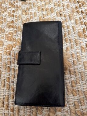 Black Leather Snap Wallet HOBO